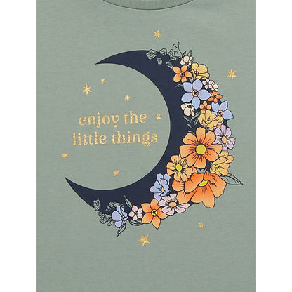 Girls Wonder Nation cropped graphic T-shirt with short sleeves and "Live in the Moment" print, casual and stylish for girls.